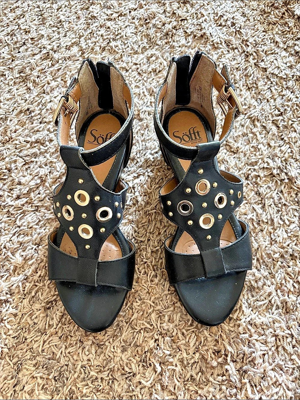 Sofft Black Embellished Wedge Sandals US 6
